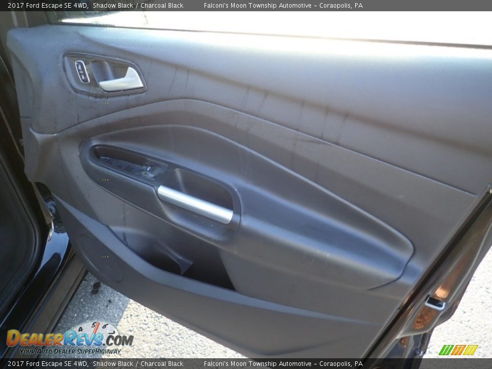 2017 Ford Escape SE 4WD Shadow Black / Charcoal Black Photo #13