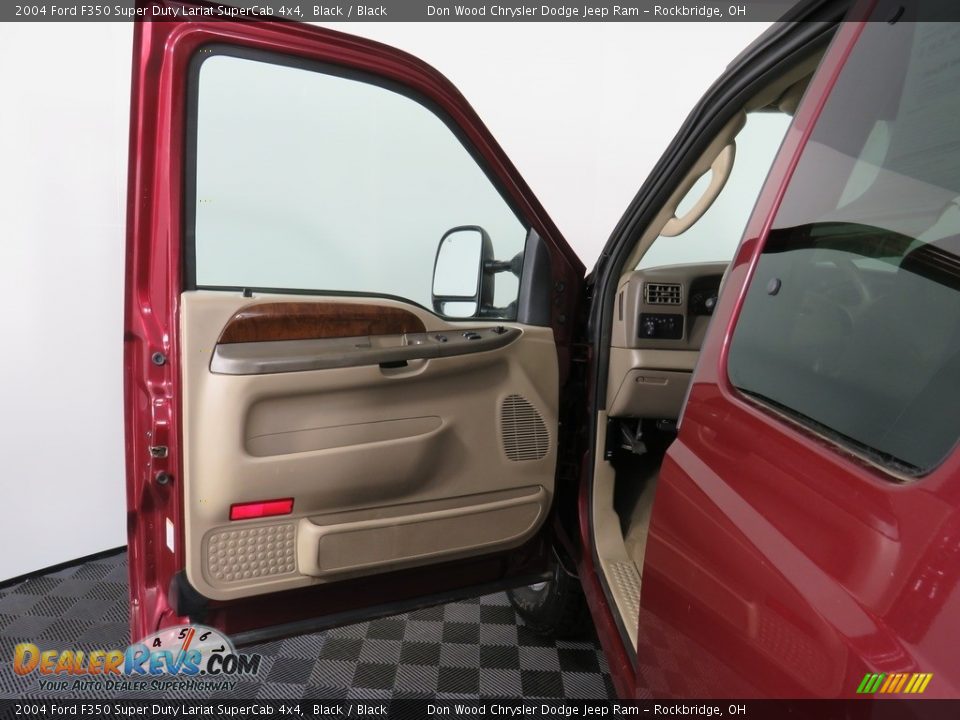 2004 Ford F350 Super Duty Lariat SuperCab 4x4 Black / Black Photo #25