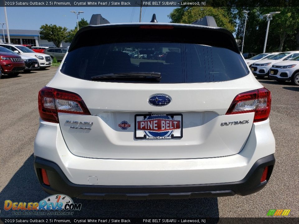 2019 Subaru Outback 2.5i Premium Crystal White Pearl / Slate Black Photo #5