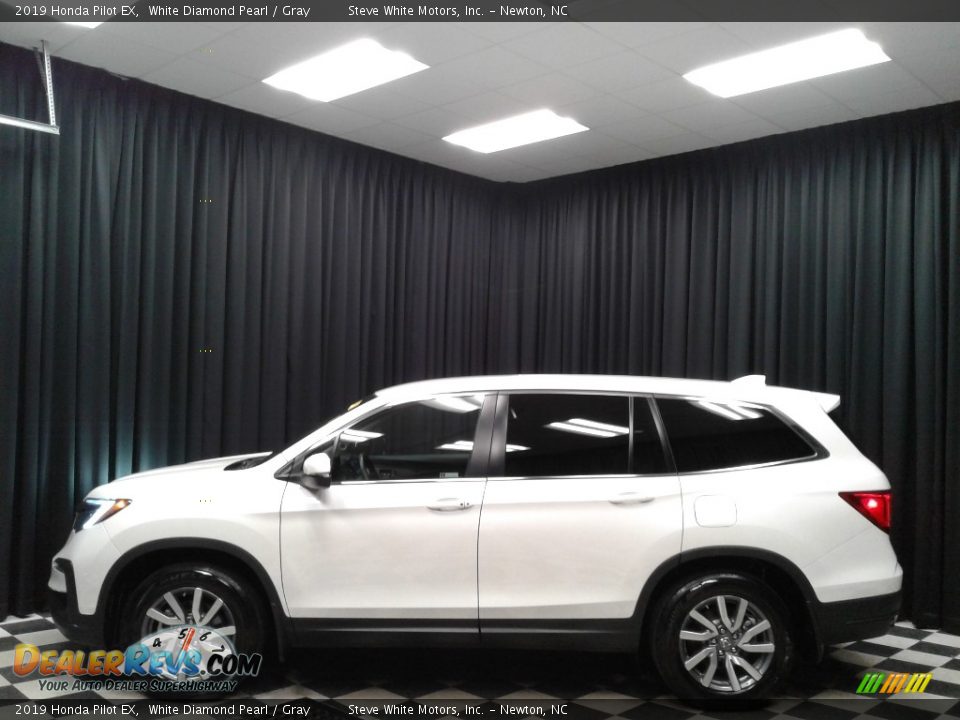 2019 Honda Pilot EX White Diamond Pearl / Gray Photo #1
