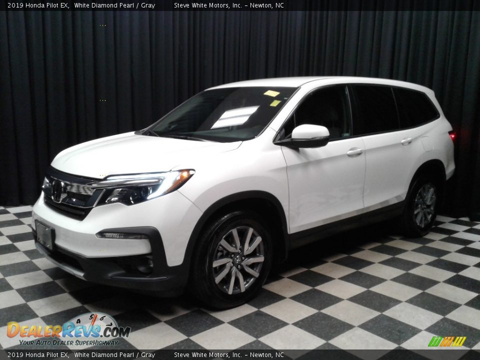 2019 Honda Pilot EX White Diamond Pearl / Gray Photo #2