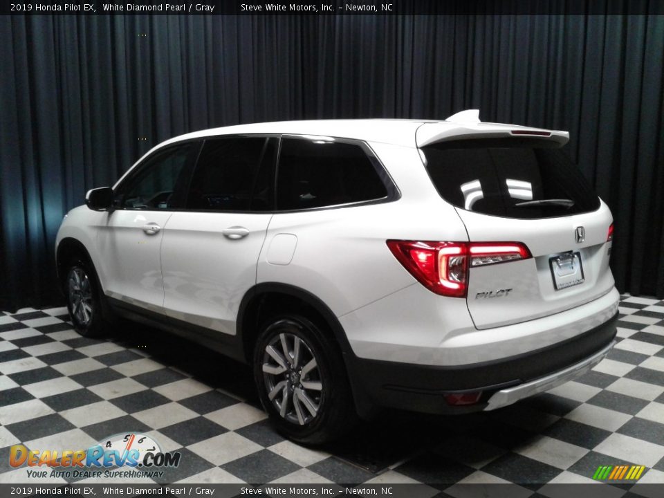 2019 Honda Pilot EX White Diamond Pearl / Gray Photo #8