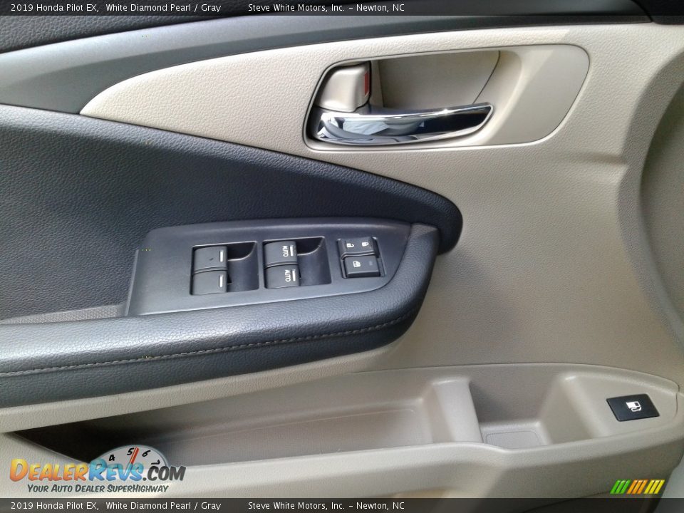 2019 Honda Pilot EX White Diamond Pearl / Gray Photo #9