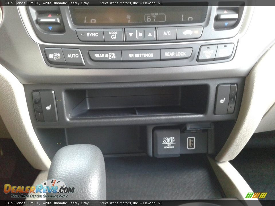 2019 Honda Pilot EX White Diamond Pearl / Gray Photo #25
