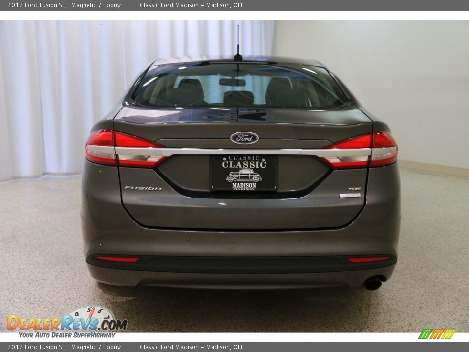 2017 Ford Fusion SE Magnetic / Ebony Photo #20