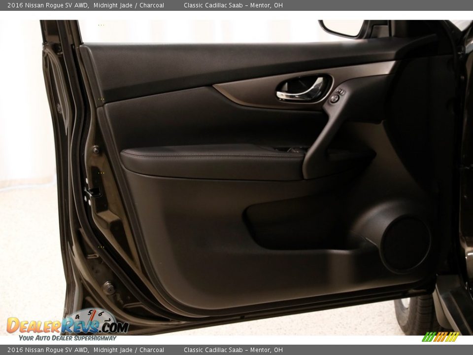 2016 Nissan Rogue SV AWD Midnight Jade / Charcoal Photo #4