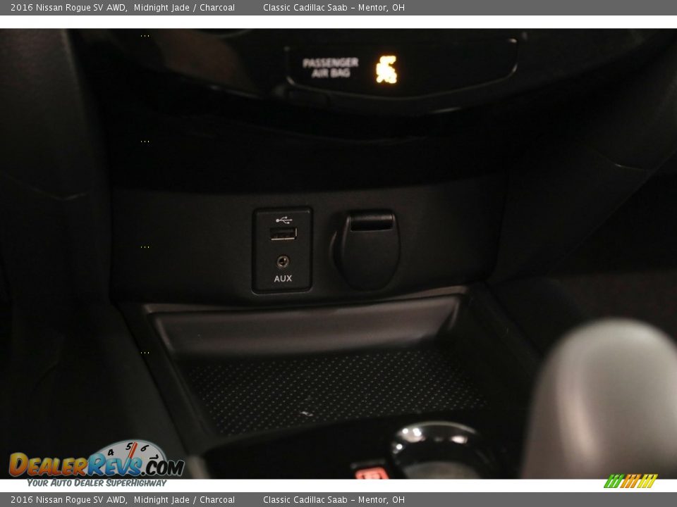 2016 Nissan Rogue SV AWD Midnight Jade / Charcoal Photo #13