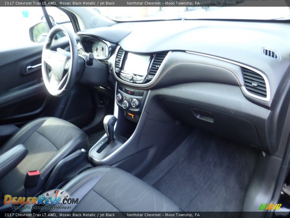 2017 Chevrolet Trax LT AWD Mosaic Black Metallic / Jet Black Photo #16