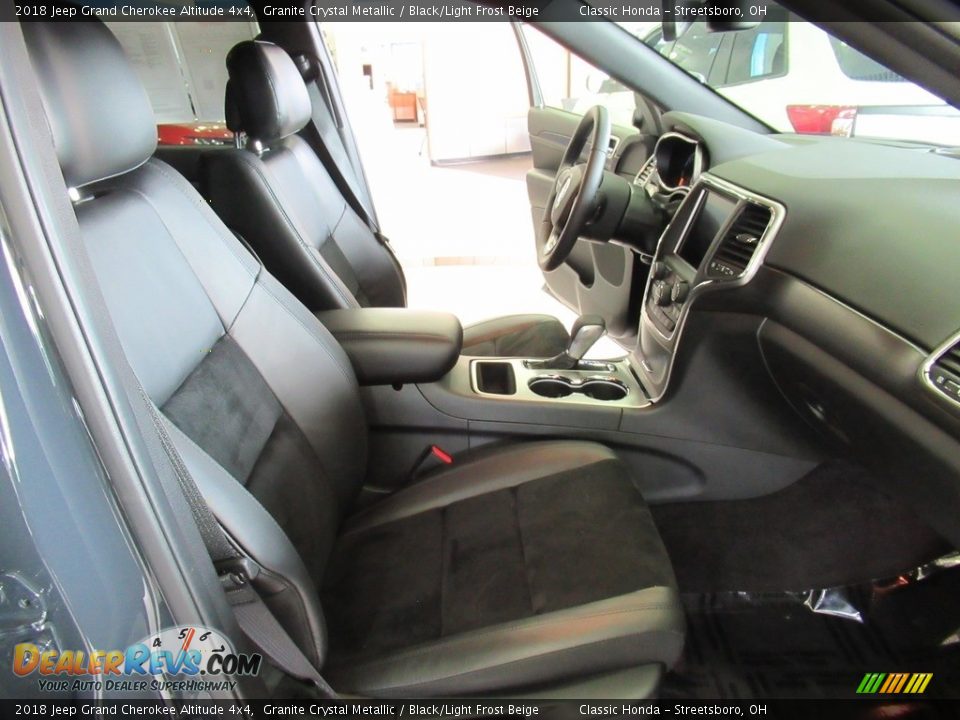 2018 Jeep Grand Cherokee Altitude 4x4 Granite Crystal Metallic / Black/Light Frost Beige Photo #16