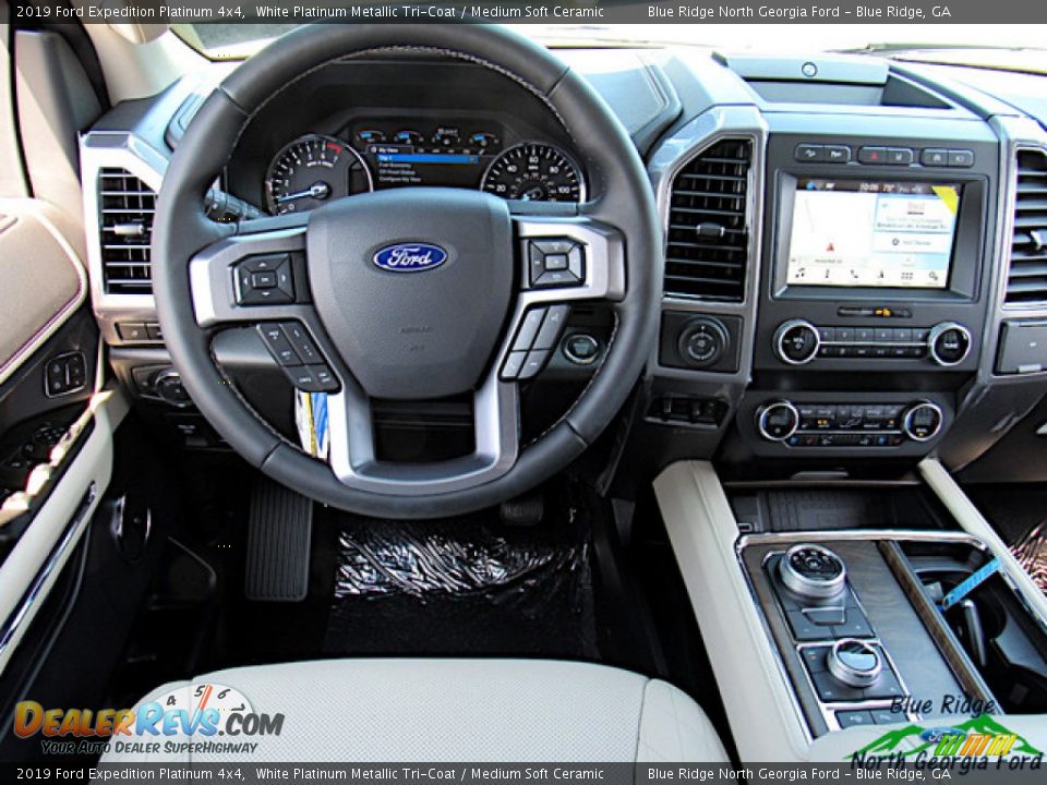 2019 Ford Expedition Platinum 4x4 White Platinum Metallic Tri-Coat / Medium Soft Ceramic Photo #16