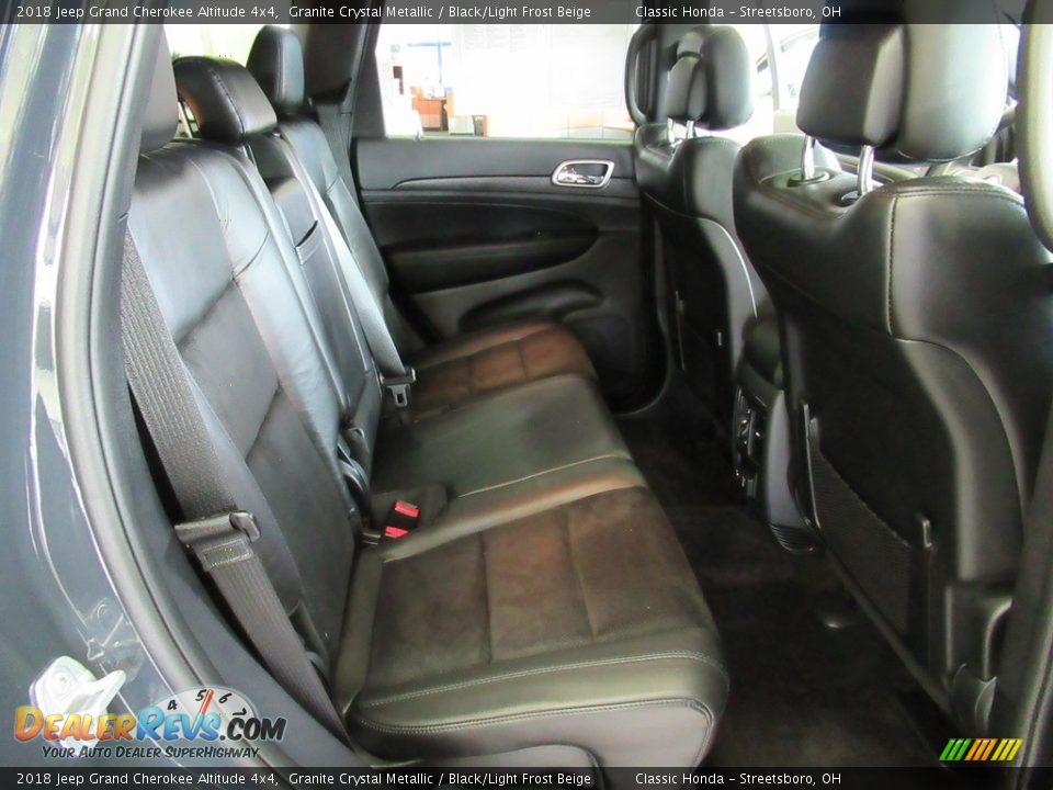 2018 Jeep Grand Cherokee Altitude 4x4 Granite Crystal Metallic / Black/Light Frost Beige Photo #20
