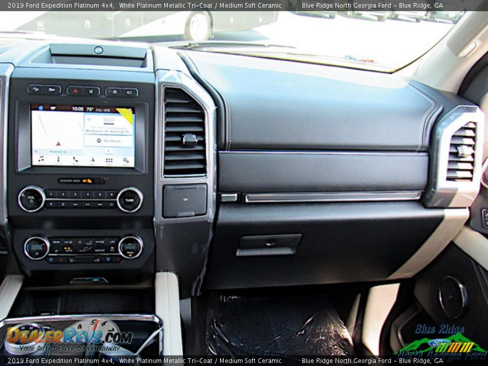 2019 Ford Expedition Platinum 4x4 White Platinum Metallic Tri-Coat / Medium Soft Ceramic Photo #18