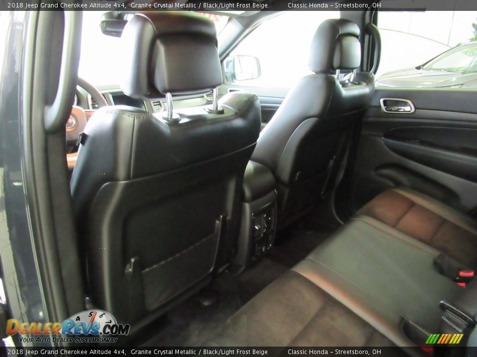 2018 Jeep Grand Cherokee Altitude 4x4 Granite Crystal Metallic / Black/Light Frost Beige Photo #25