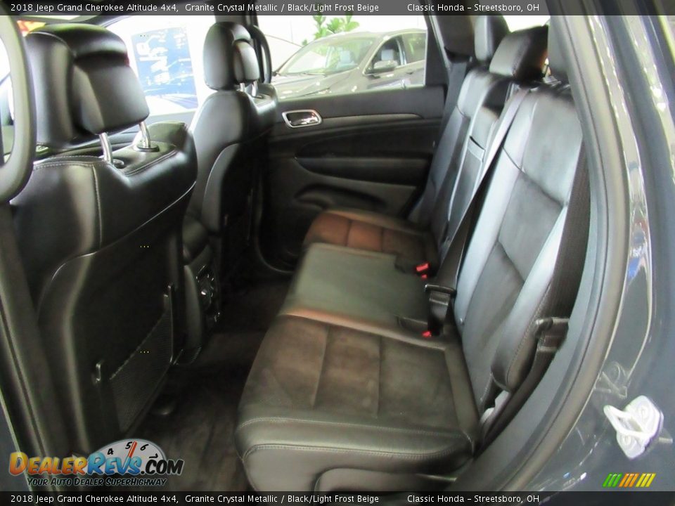 2018 Jeep Grand Cherokee Altitude 4x4 Granite Crystal Metallic / Black/Light Frost Beige Photo #26