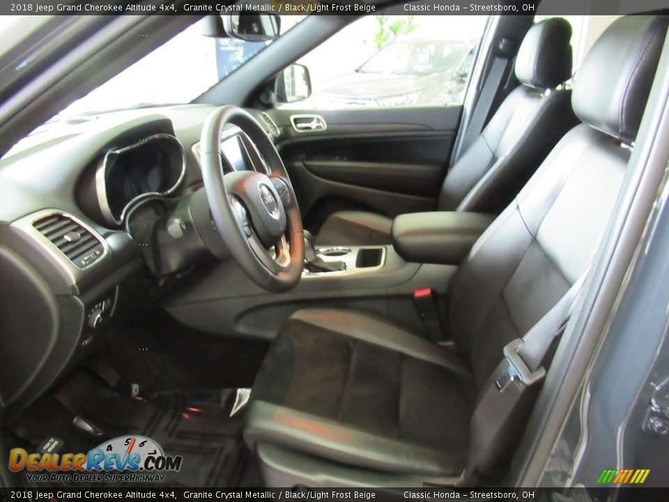 2018 Jeep Grand Cherokee Altitude 4x4 Granite Crystal Metallic / Black/Light Frost Beige Photo #29