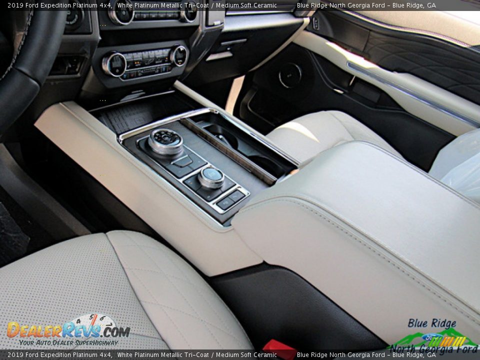 2019 Ford Expedition Platinum 4x4 White Platinum Metallic Tri-Coat / Medium Soft Ceramic Photo #31