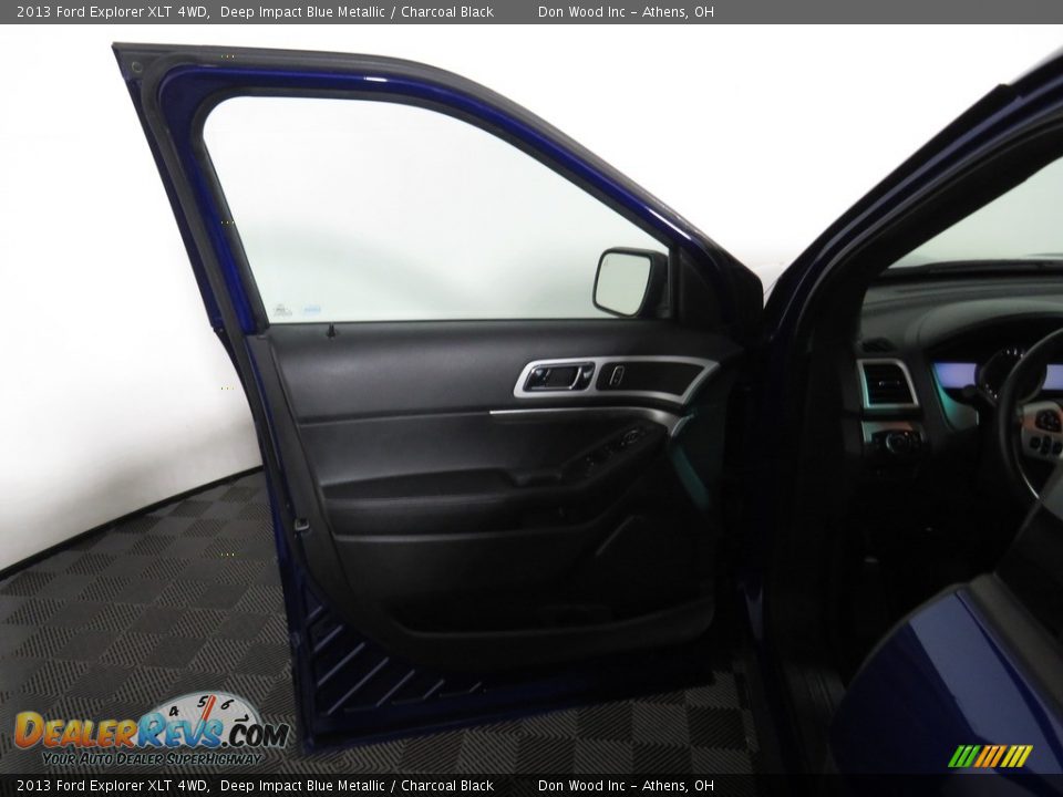 2013 Ford Explorer XLT 4WD Deep Impact Blue Metallic / Charcoal Black Photo #18