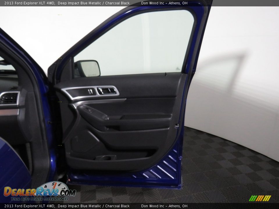 2013 Ford Explorer XLT 4WD Deep Impact Blue Metallic / Charcoal Black Photo #26