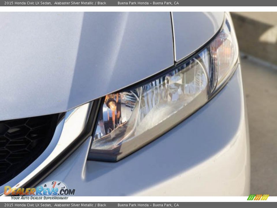 2015 Honda Civic LX Sedan Alabaster Silver Metallic / Black Photo #9