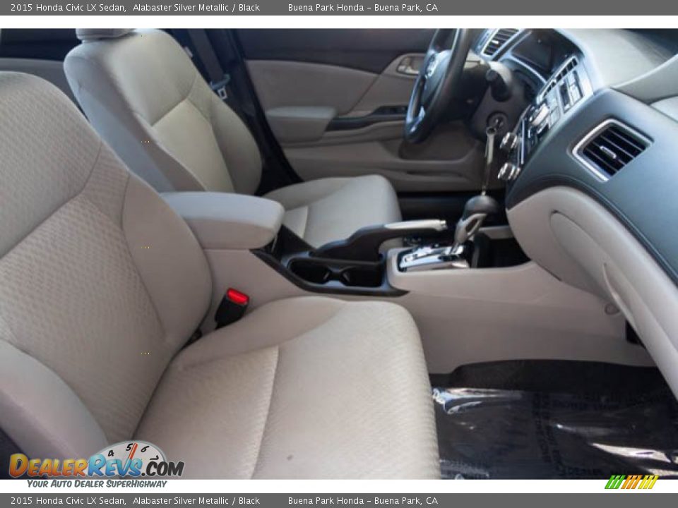 2015 Honda Civic LX Sedan Alabaster Silver Metallic / Black Photo #22