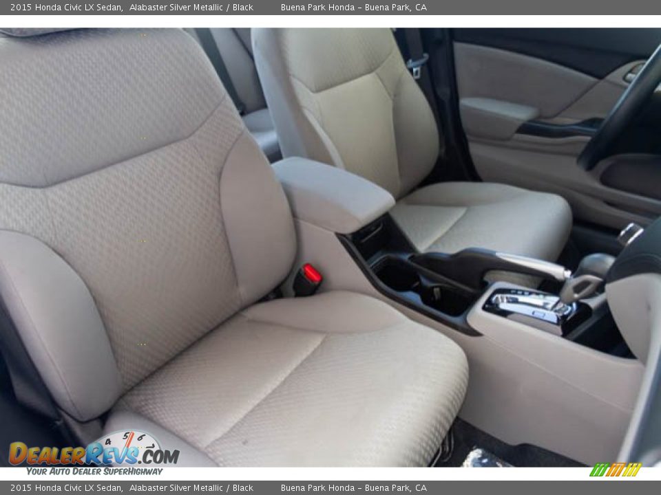 2015 Honda Civic LX Sedan Alabaster Silver Metallic / Black Photo #23