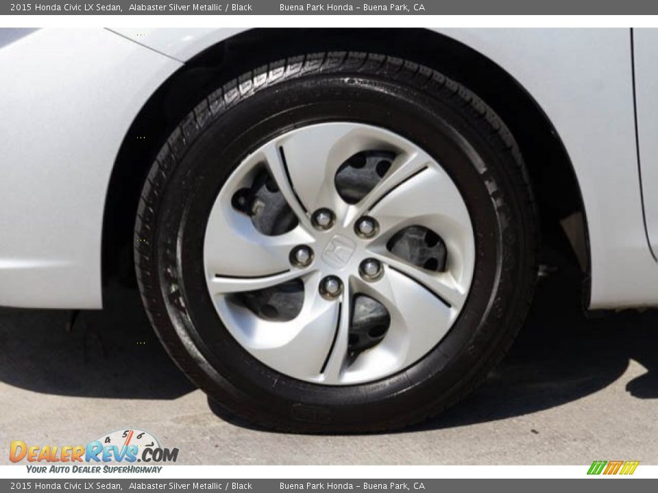2015 Honda Civic LX Sedan Alabaster Silver Metallic / Black Photo #35