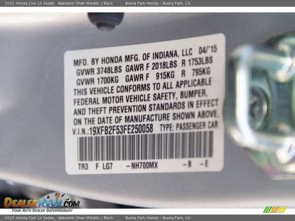 2015 Honda Civic LX Sedan Alabaster Silver Metallic / Black Photo #36