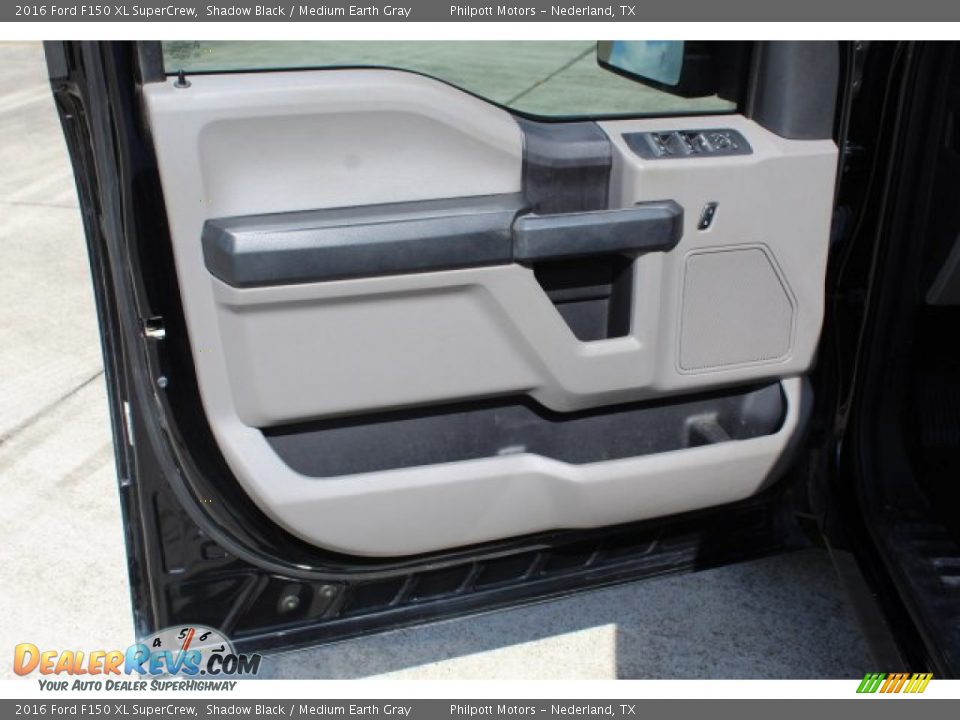 2016 Ford F150 XL SuperCrew Shadow Black / Medium Earth Gray Photo #9