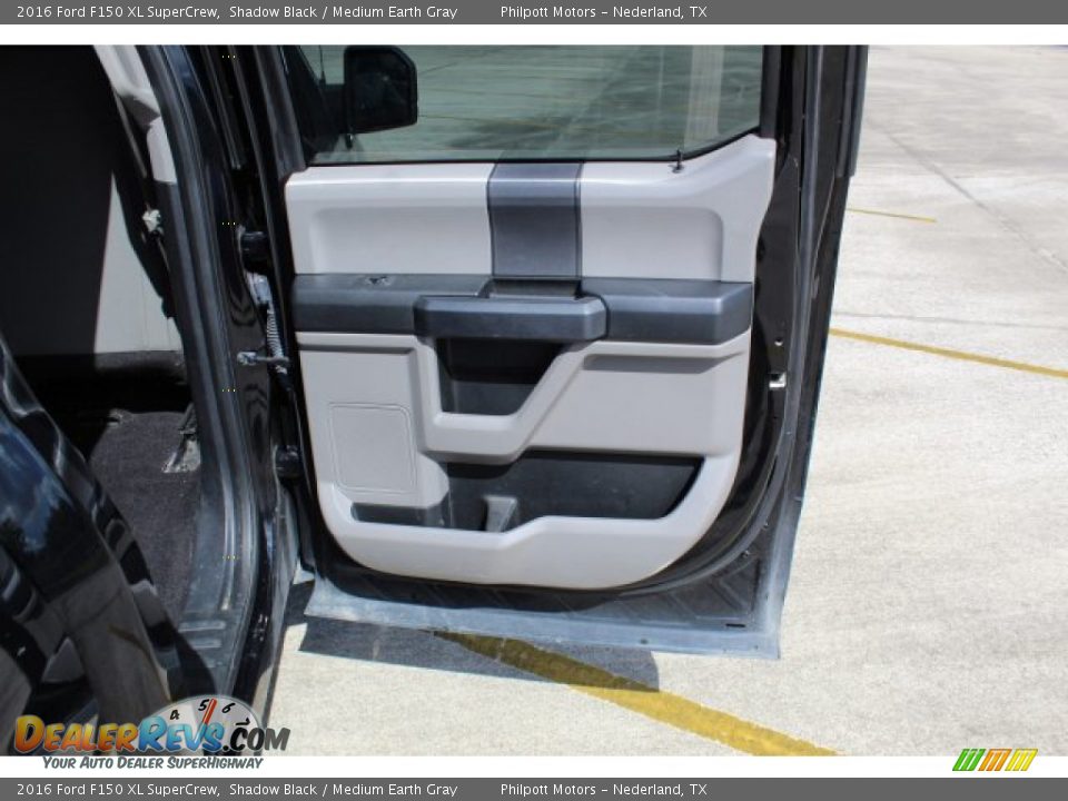 2016 Ford F150 XL SuperCrew Shadow Black / Medium Earth Gray Photo #23