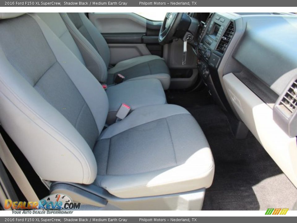 2016 Ford F150 XL SuperCrew Shadow Black / Medium Earth Gray Photo #26