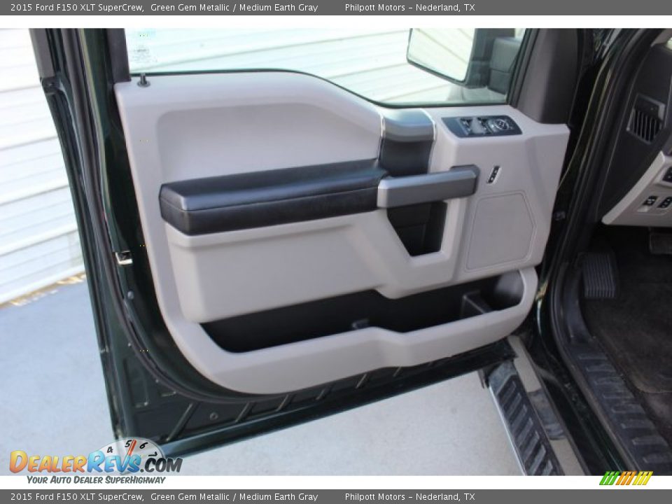 2015 Ford F150 XLT SuperCrew Green Gem Metallic / Medium Earth Gray Photo #11