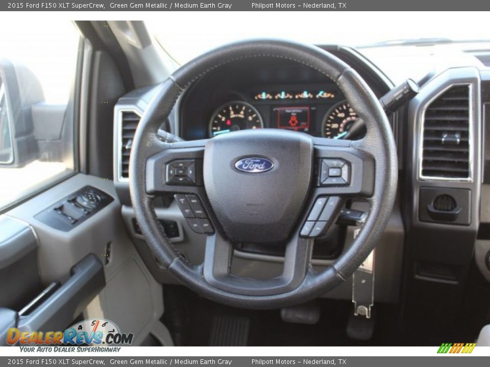 2015 Ford F150 XLT SuperCrew Green Gem Metallic / Medium Earth Gray Photo #24