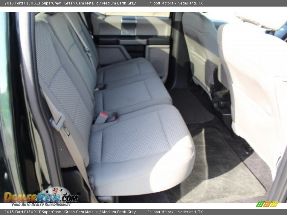 2015 Ford F150 XLT SuperCrew Green Gem Metallic / Medium Earth Gray Photo #27