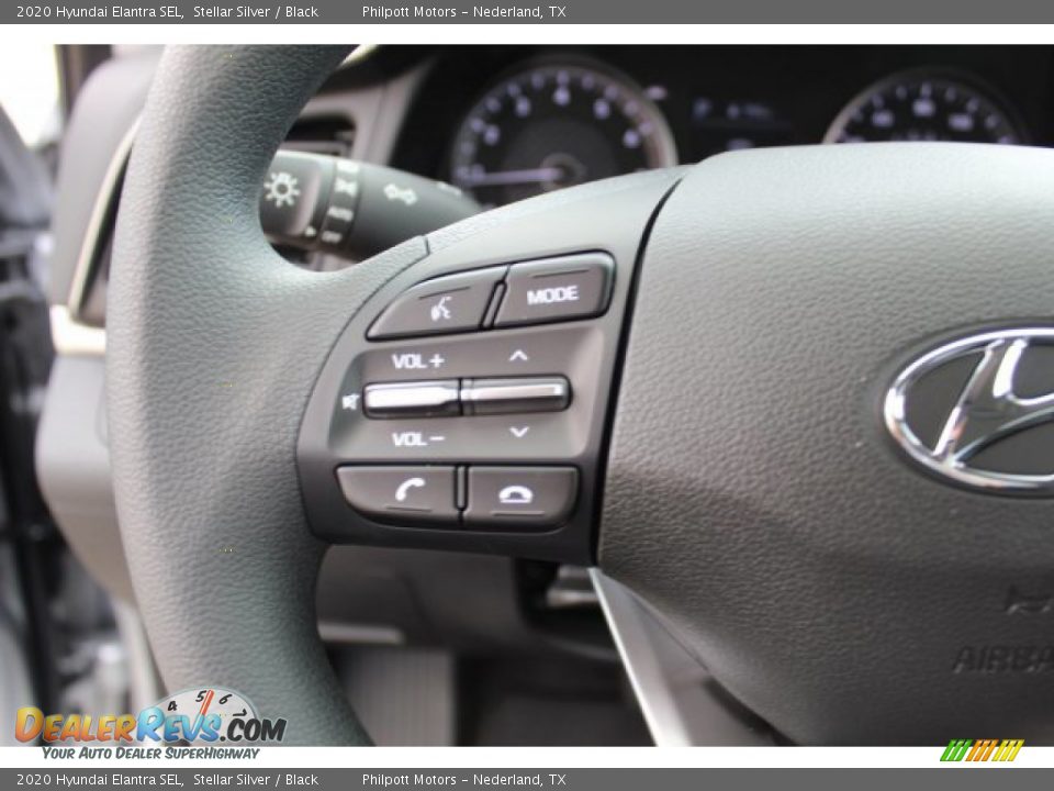 2020 Hyundai Elantra SEL Steering Wheel Photo #11