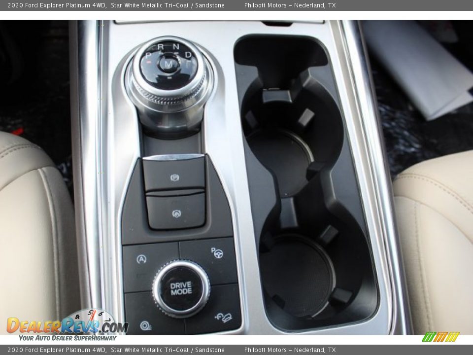 2020 Ford Explorer Platinum 4WD Shifter Photo #19