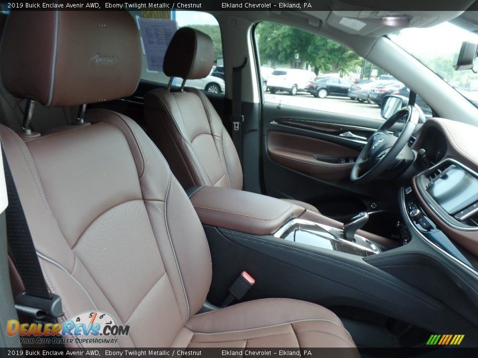 Front Seat of 2019 Buick Enclave Avenir AWD Photo #13