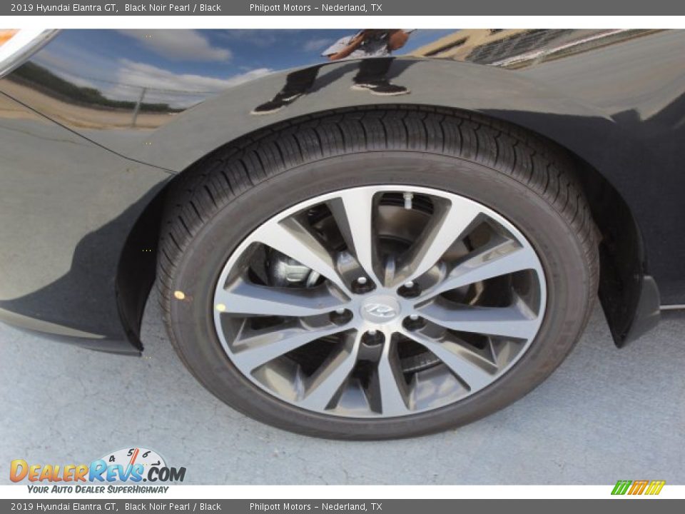 2019 Hyundai Elantra GT Black Noir Pearl / Black Photo #5