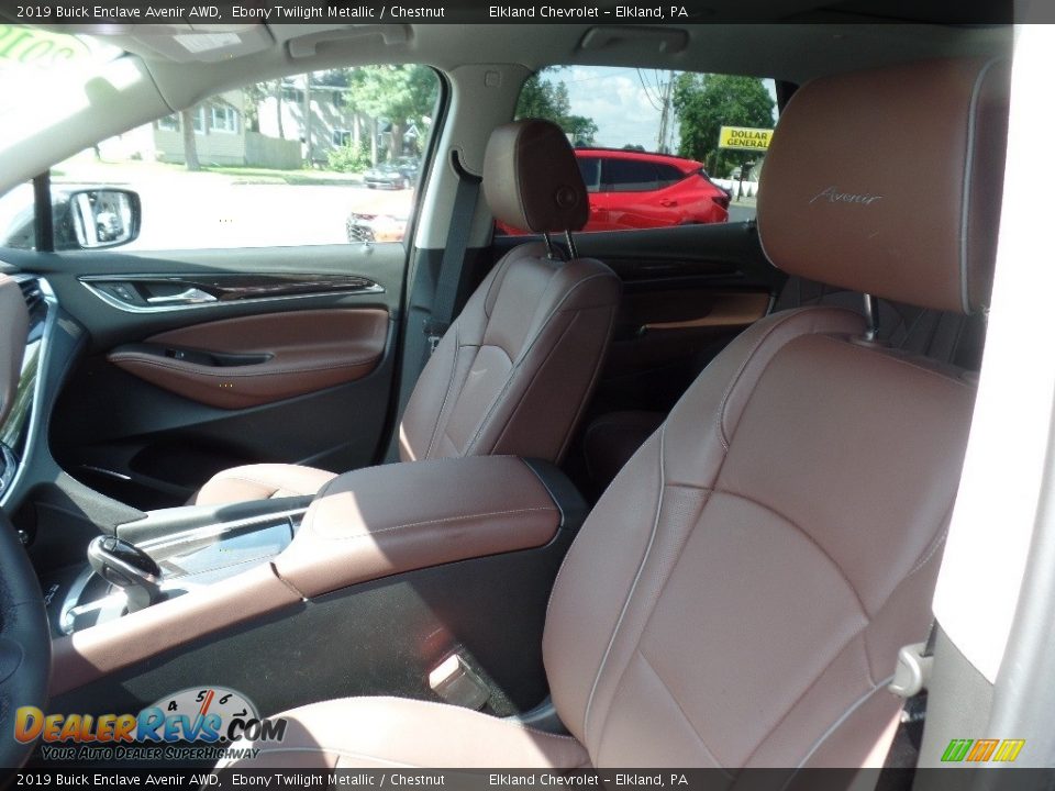 Front Seat of 2019 Buick Enclave Avenir AWD Photo #20