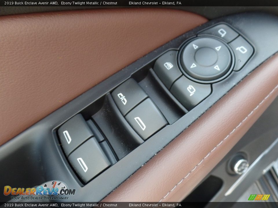 Controls of 2019 Buick Enclave Avenir AWD Photo #26