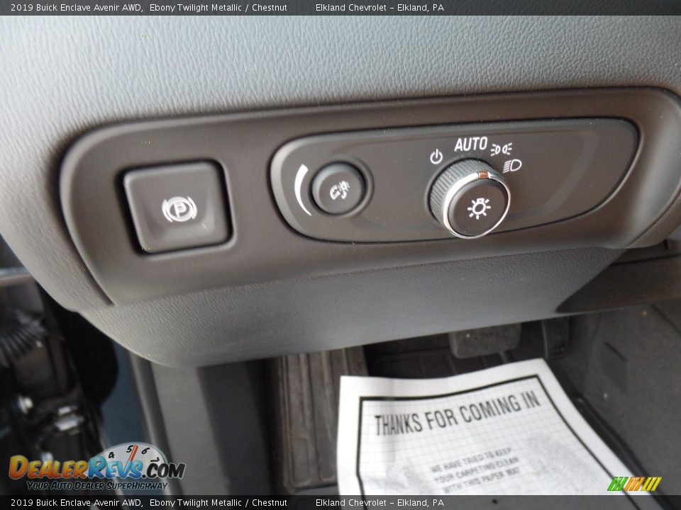 Controls of 2019 Buick Enclave Avenir AWD Photo #30
