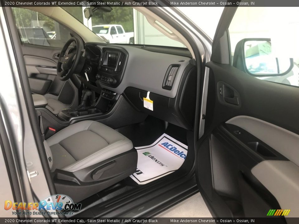 Ash Gray/Jet Black Interior - 2020 Chevrolet Colorado WT Extended Cab Photo #11