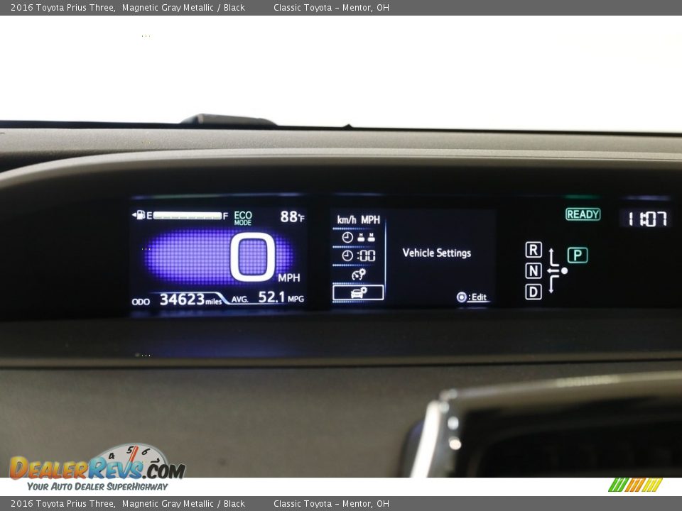 2016 Toyota Prius Three Magnetic Gray Metallic / Black Photo #8