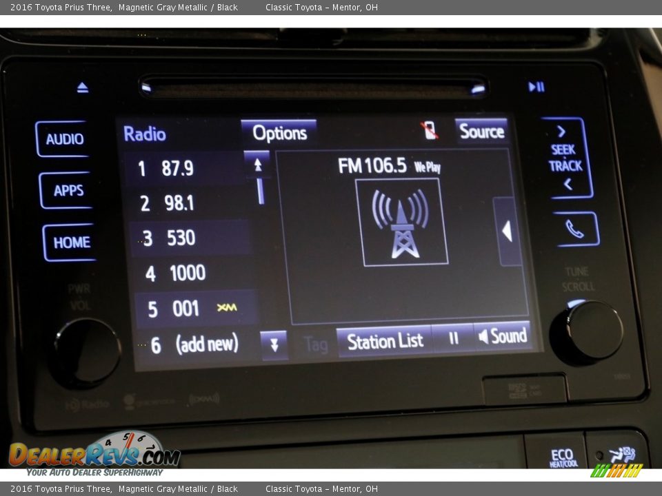 2016 Toyota Prius Three Magnetic Gray Metallic / Black Photo #12