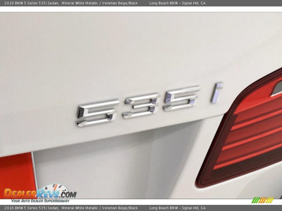 2016 BMW 5 Series 535i Sedan Mineral White Metallic / Venetian Beige/Black Photo #7