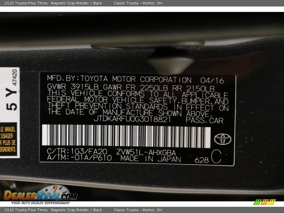 2016 Toyota Prius Three Magnetic Gray Metallic / Black Photo #22