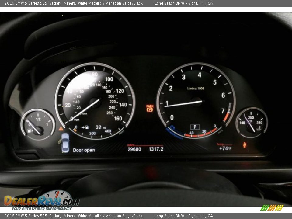 2016 BMW 5 Series 535i Sedan Mineral White Metallic / Venetian Beige/Black Photo #16