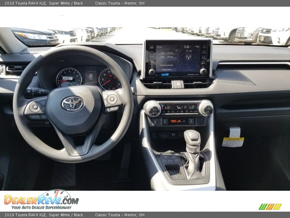 2019 Toyota RAV4 XLE Super White / Black Photo #4