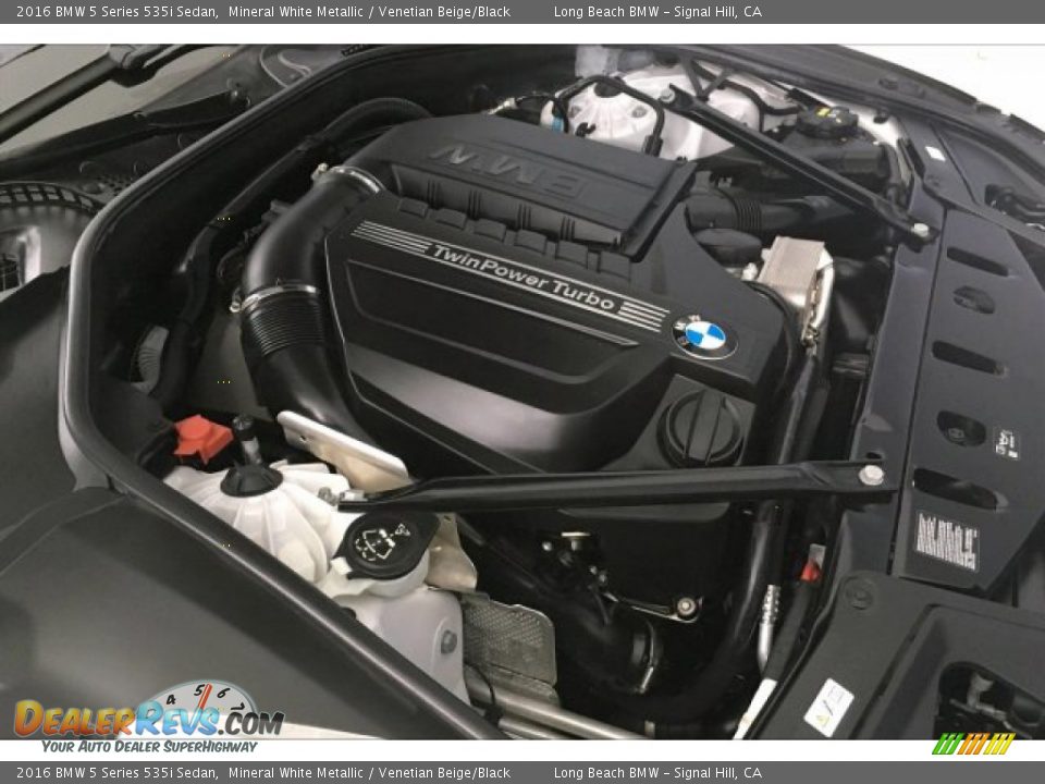2016 BMW 5 Series 535i Sedan Mineral White Metallic / Venetian Beige/Black Photo #27