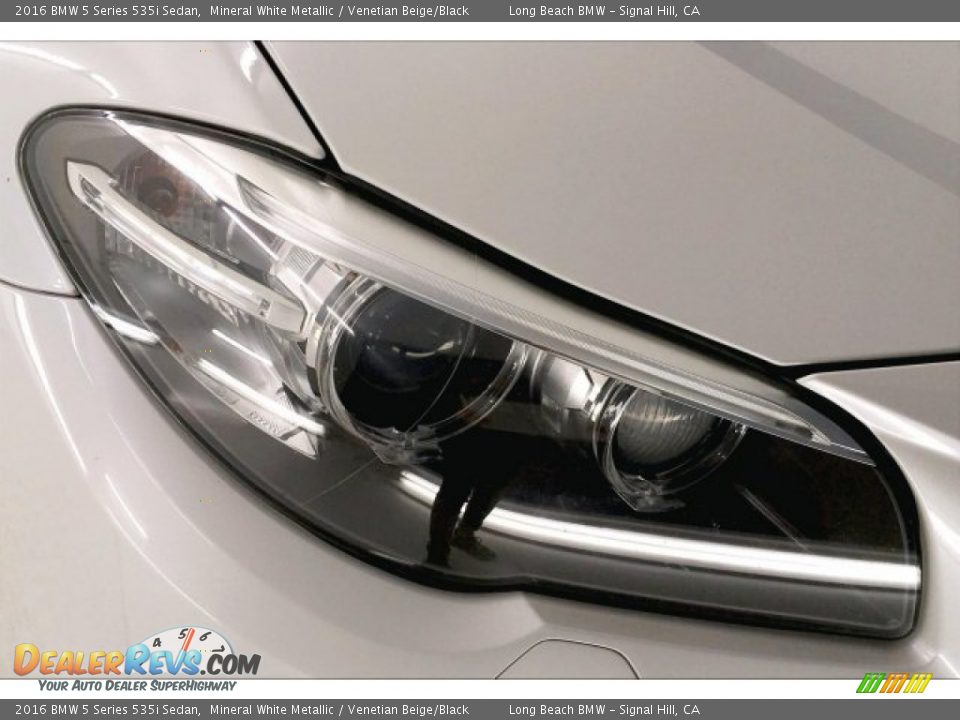 2016 BMW 5 Series 535i Sedan Mineral White Metallic / Venetian Beige/Black Photo #28