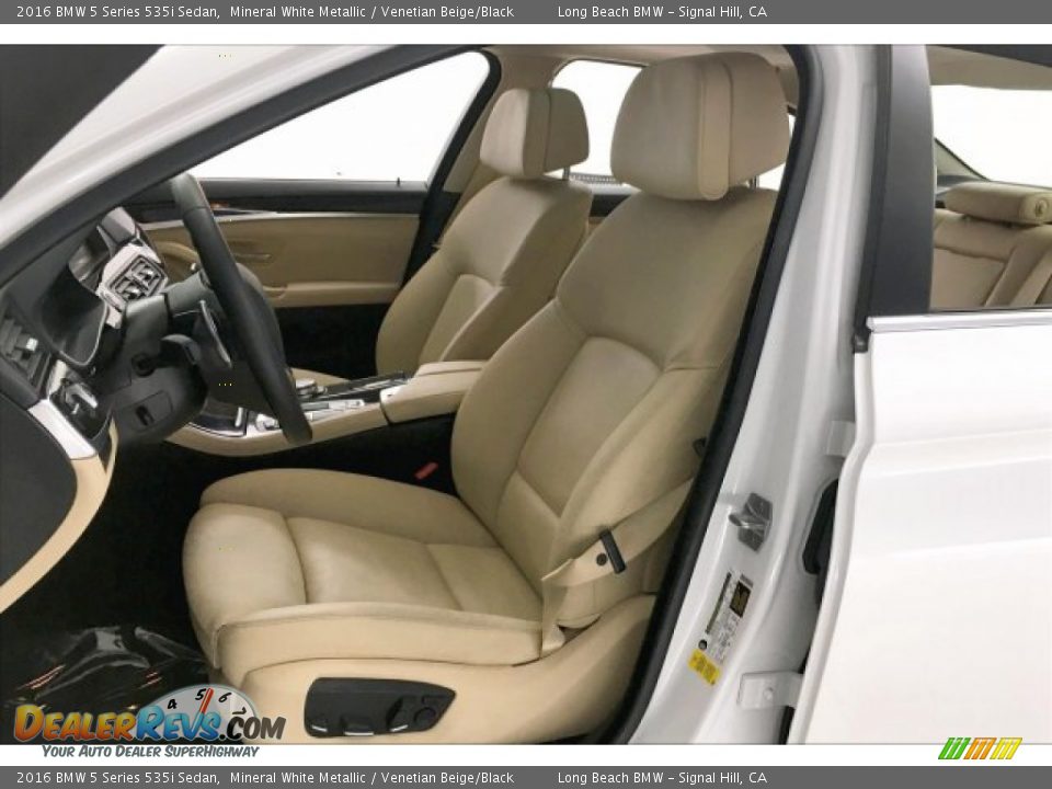 2016 BMW 5 Series 535i Sedan Mineral White Metallic / Venetian Beige/Black Photo #32